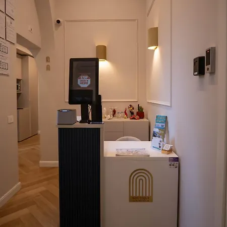 Boutique Luxury Naples