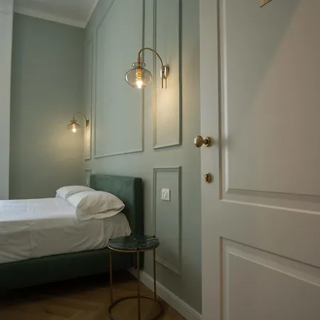 Boutique Luxury Naples