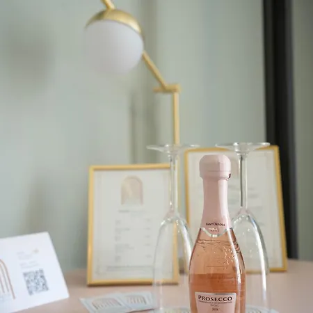 ゲストハウス Boutique Luxury ナポリ