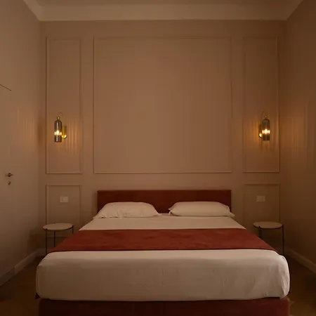 Boutique Luxury 4* Neapol
